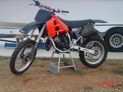 How much does a honda cr125 weight #2