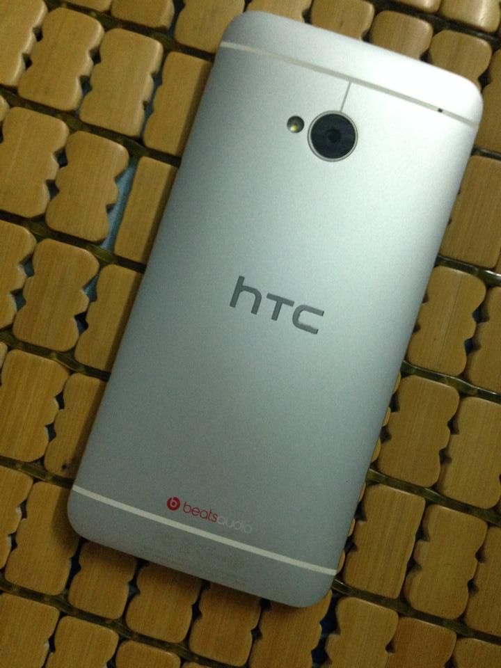 HTC One 32gb Bạc QT - 1