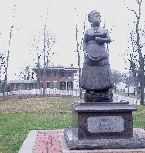 statue of General Grant's wife