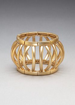 fashion jewelry: gold bangle bracelet