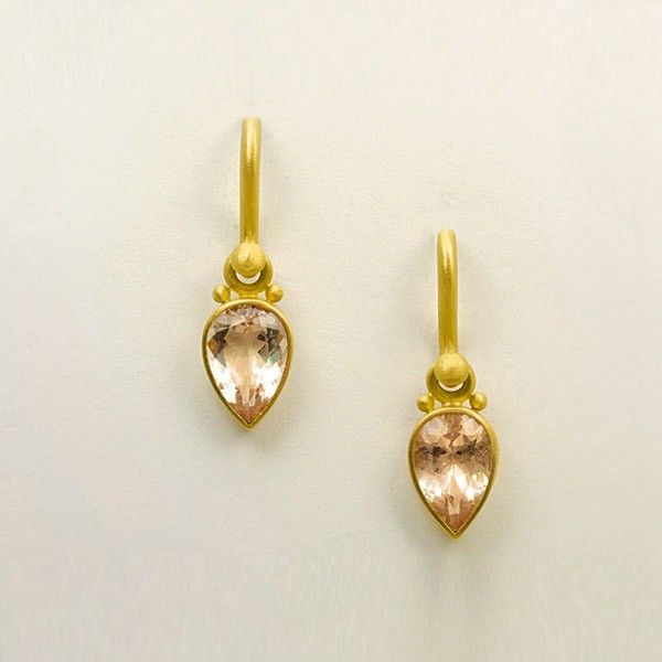 22K yellow gold and morganite earrings
