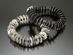 silver discs stretch bracelet