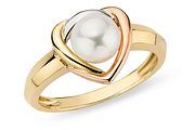  pearl and tri-color gold ring
