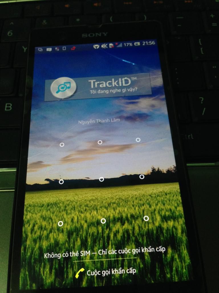 Bán Sony Xperia Z - bị nứt màn hình