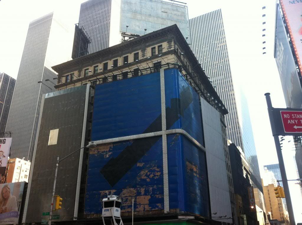 Broadway Billboards corner 47th/7th