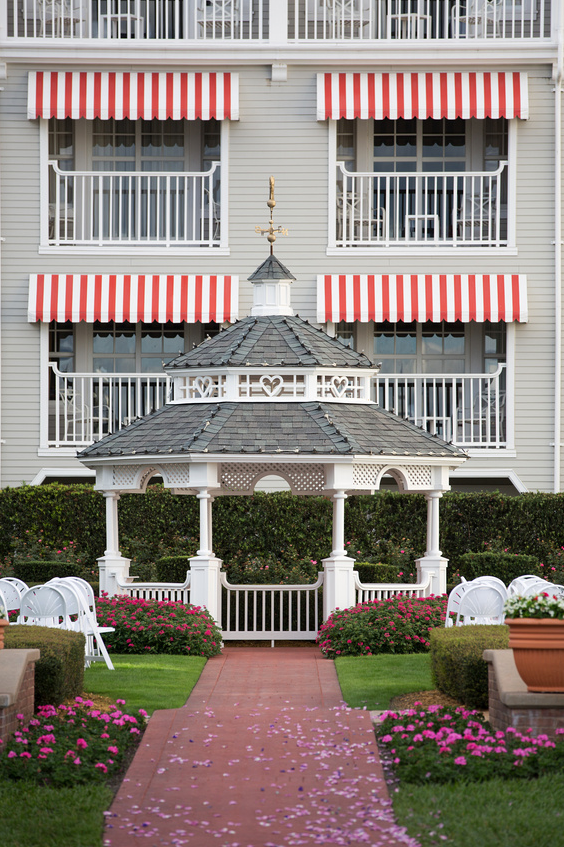 photo Yacht Club Gazebo 2.png