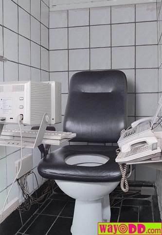 funny-pictures-the-computer-toilet-.jpg