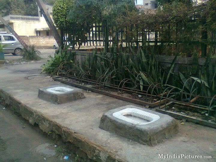indian-funny-open-toilet-at-home-house.jpg