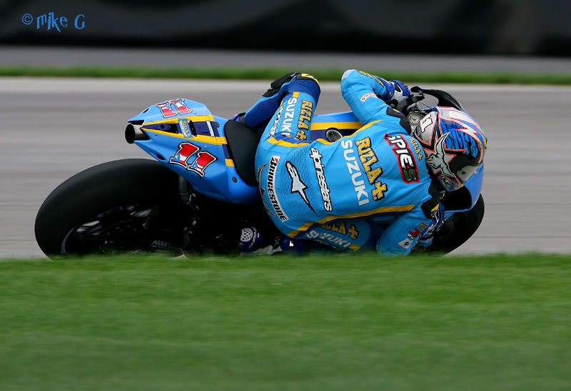IMAGE: http://i157.photobucket.com/albums/t75/mikenc1515/Indy%20MotoGP%202008/SF2H7060-800b.jpg
