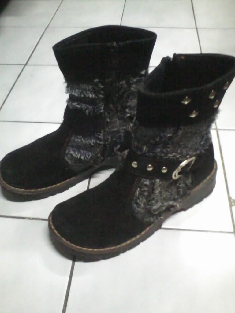 http://i157.photobucket.com/albums/t80/Catza__33547/3.jpg