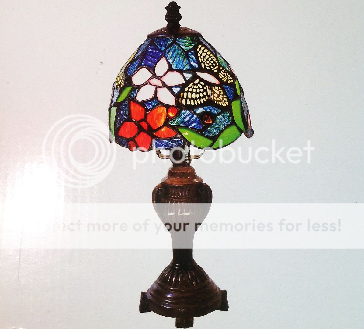 Beautiful Spring Tiffany Style Table Lamp Butterfly Stain Glass Bronze Base