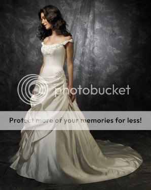 http://i157.photobucket.com/albums/t47/kaz05olivas/WEDDINGDRESS.jpg