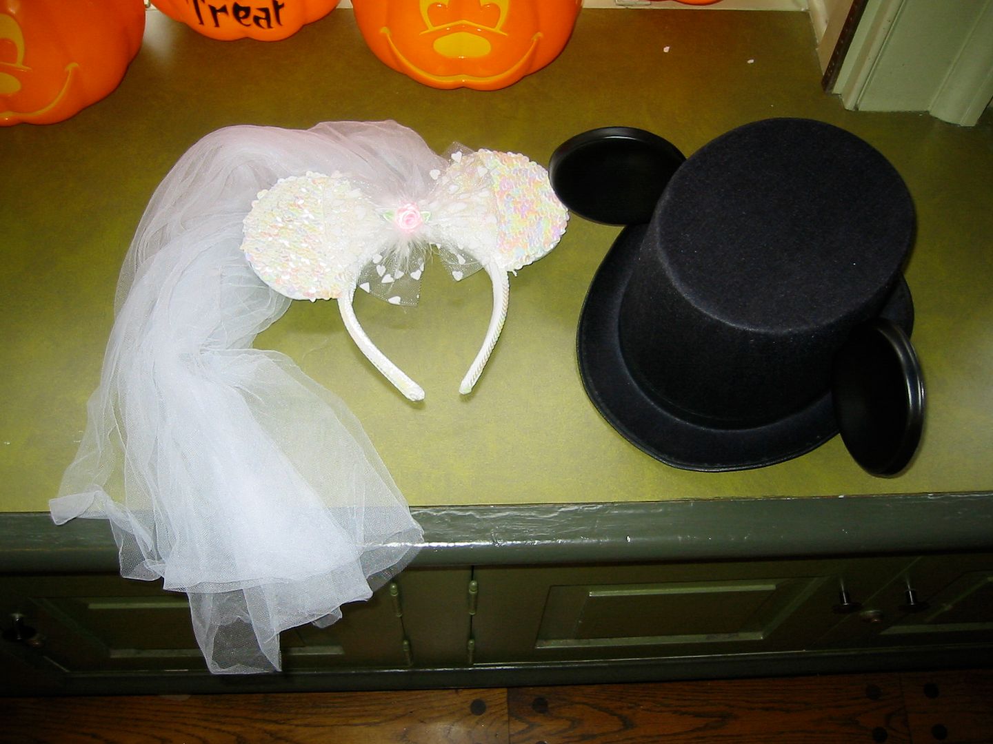 How much are the bridal mouse ears and how many different